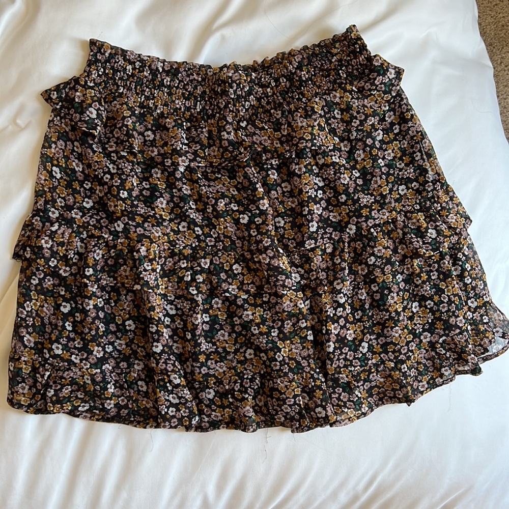Two piece set - Picture 2 of 3